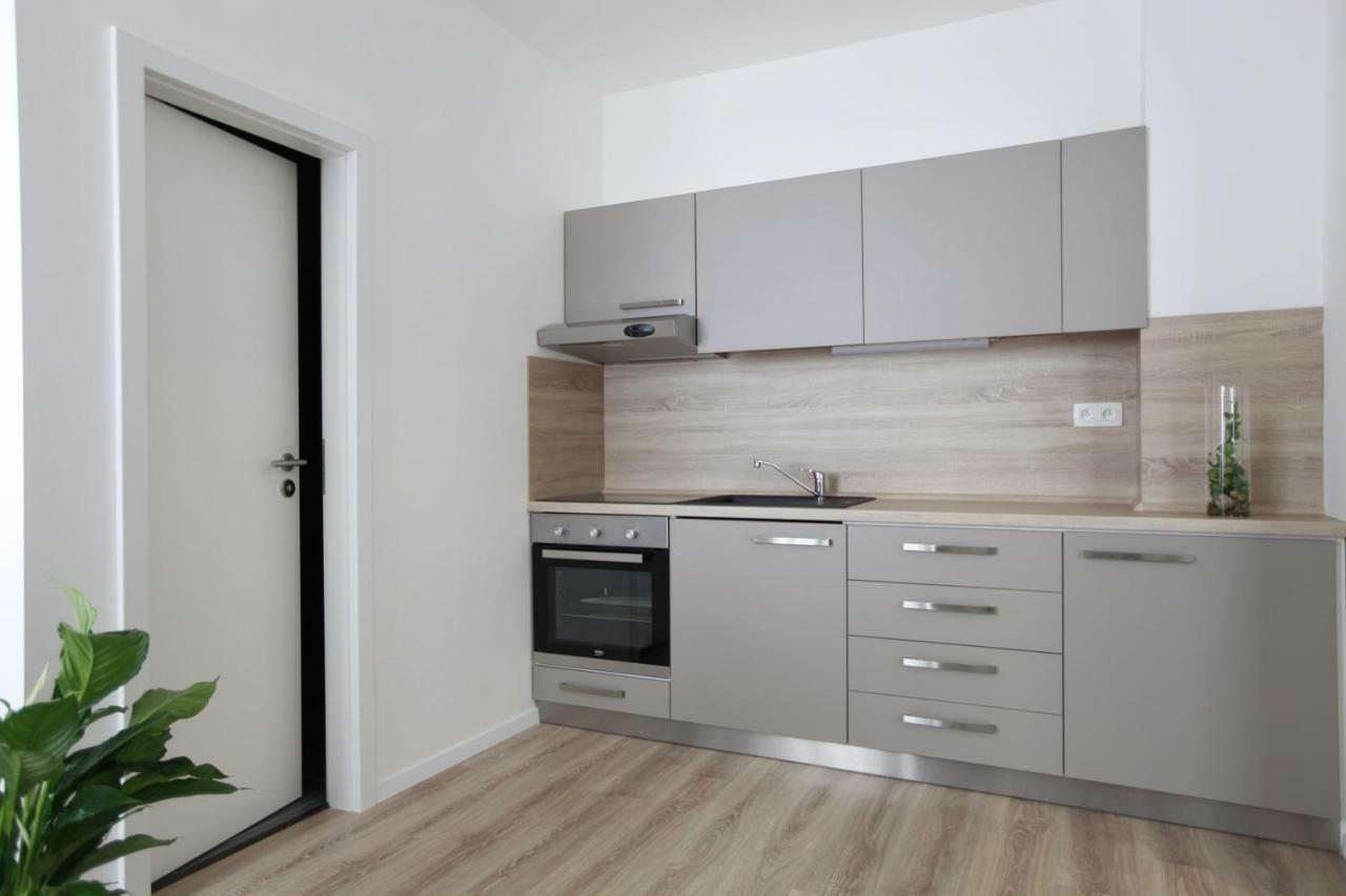 Center Place Apartment Pressburg