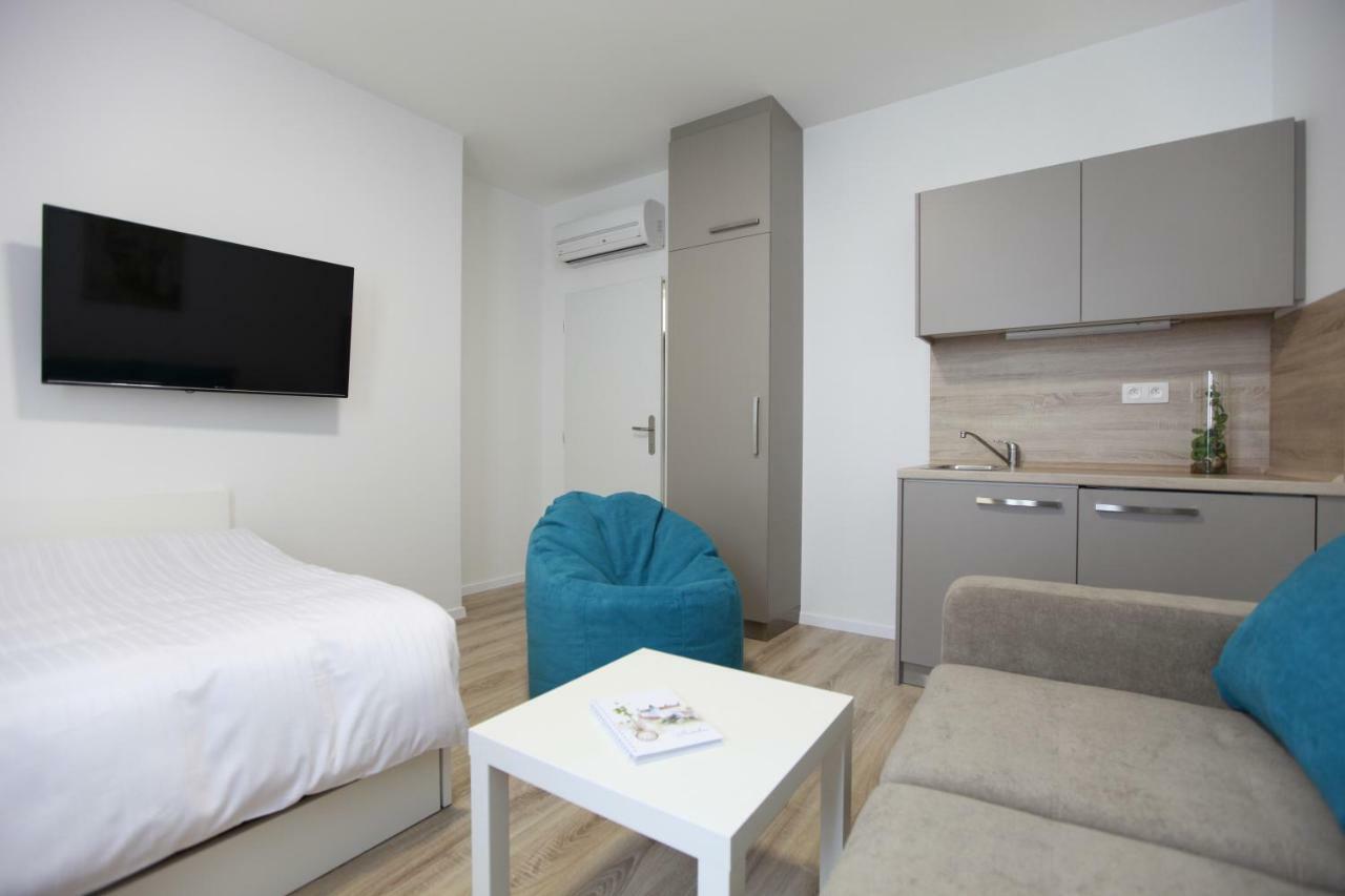 Center Place Apartment Pressburg