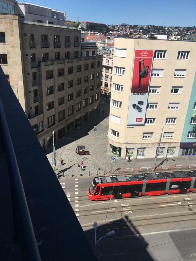 Center Place Apartment Pressburg