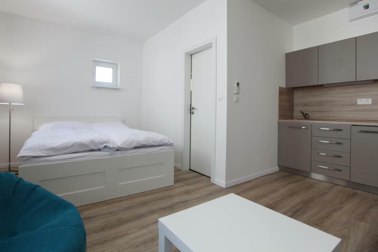 Apartment Center Place Pressburg